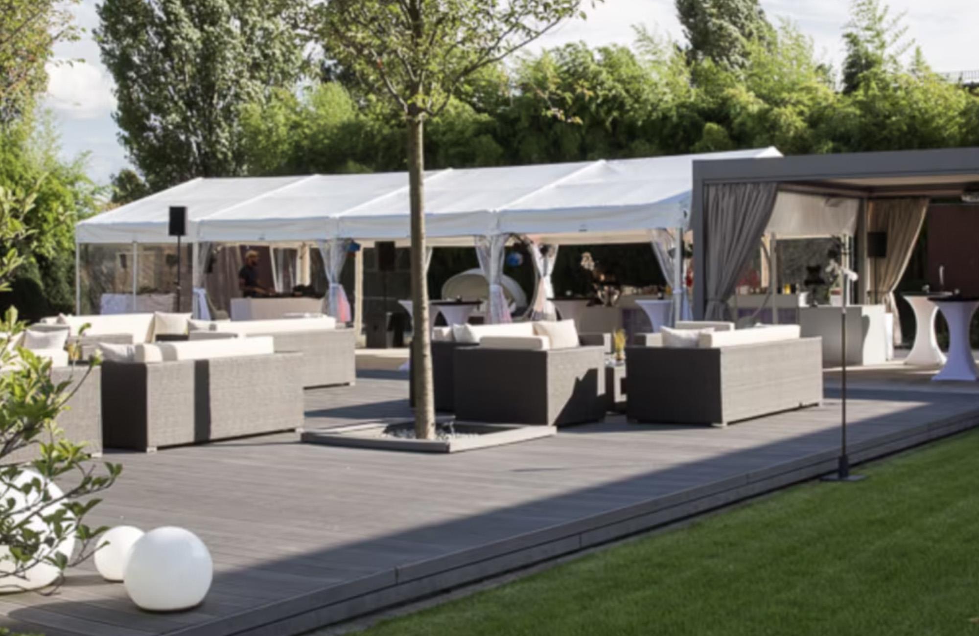 Zelt 10x6m mit Dach Zelt 10x6m mit Dach